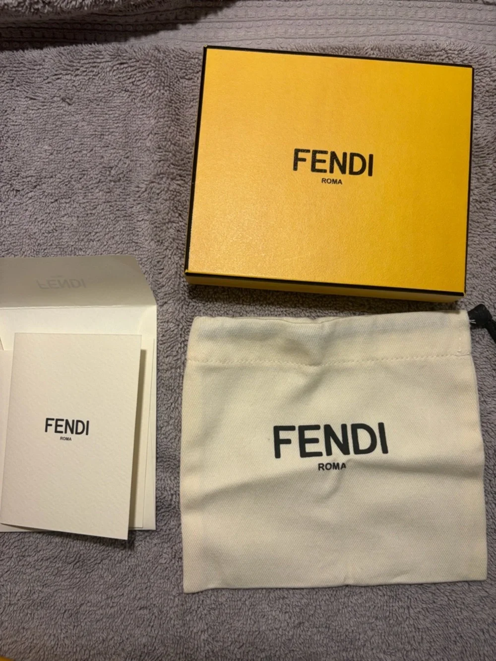 Fendi Roma Wallet - Picture 2 of 9